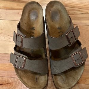 Birkenstocks, Arizona style in Mocha